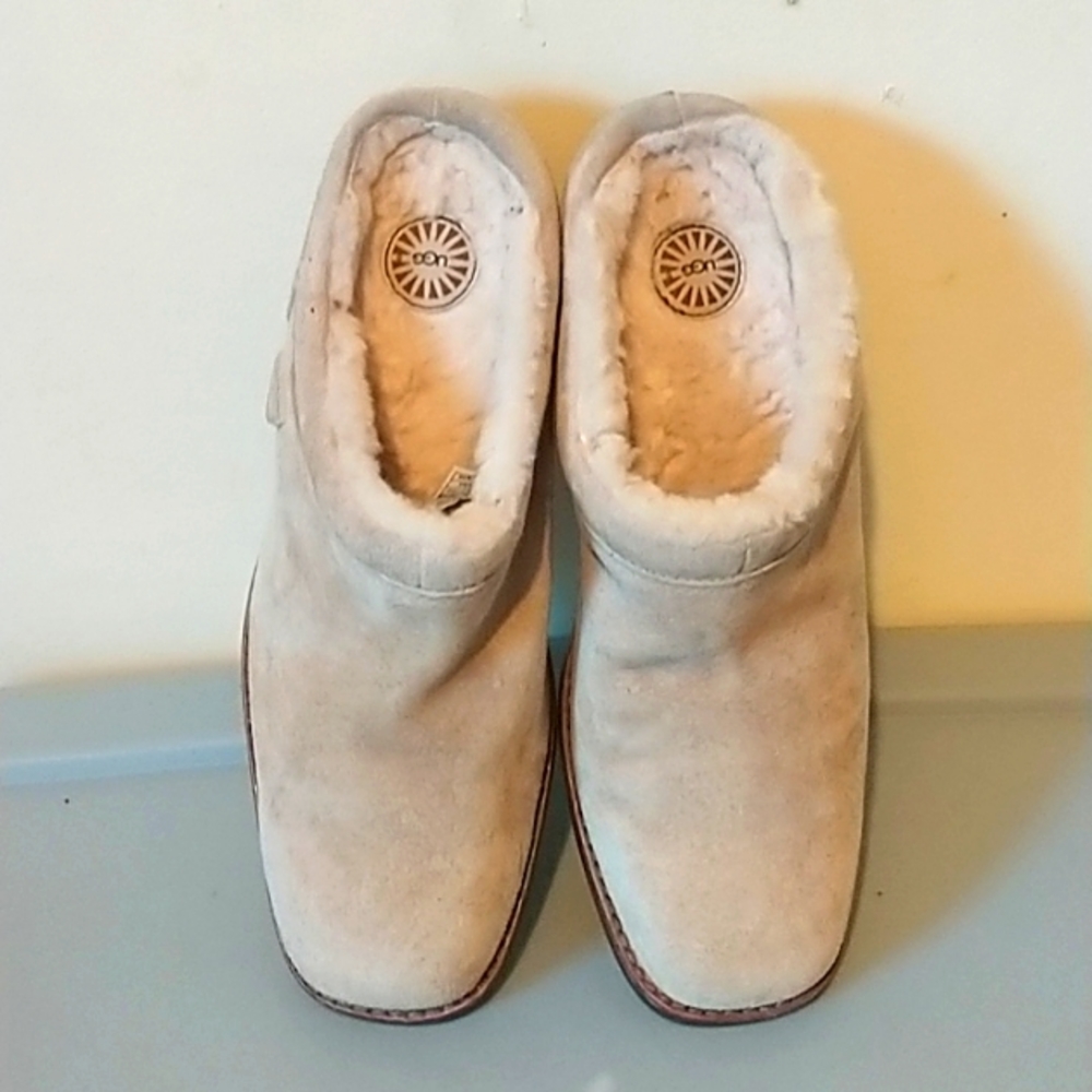 UGG Tan Shearling Lined Slippers